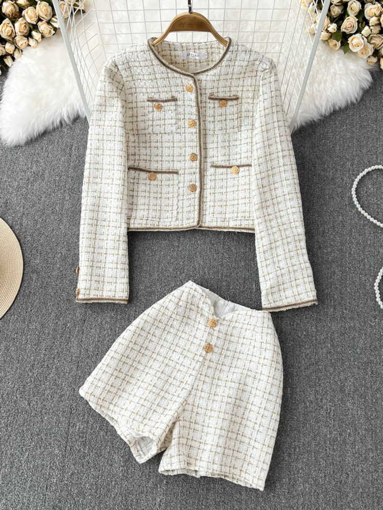 Jesienno-zimowa pani dwuczęści – Winter Clothing Kit recenzja i cena