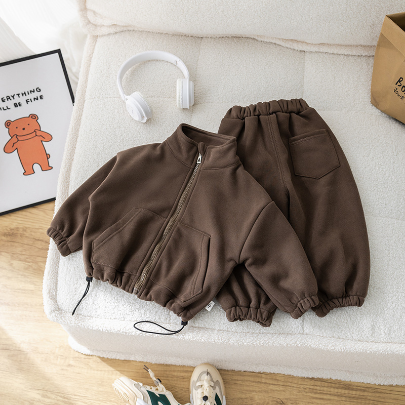 Zimowy zestaw ubrań dla chłopc – Winter Clothing Kit recenzja i cena