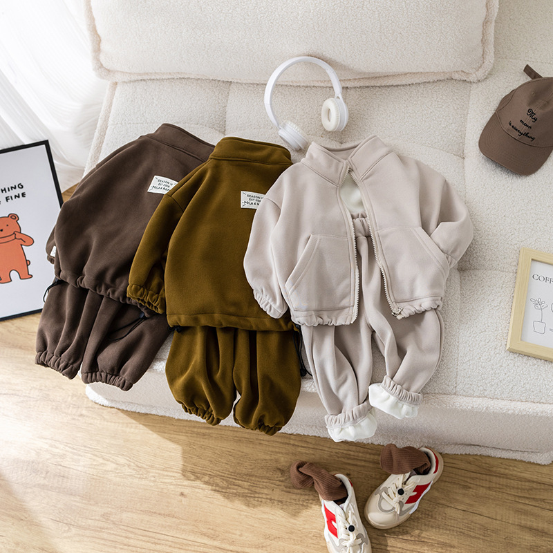 Zimowy zestaw ubrań dla chłopc – Winter Clothing Kit recenzja i cena